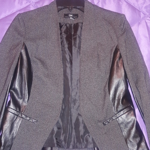 Jacket - Picture 2 of 6